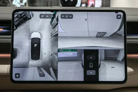 买豪华大三排SUV必选纯电,蔚来全新ES8换电真比加油快